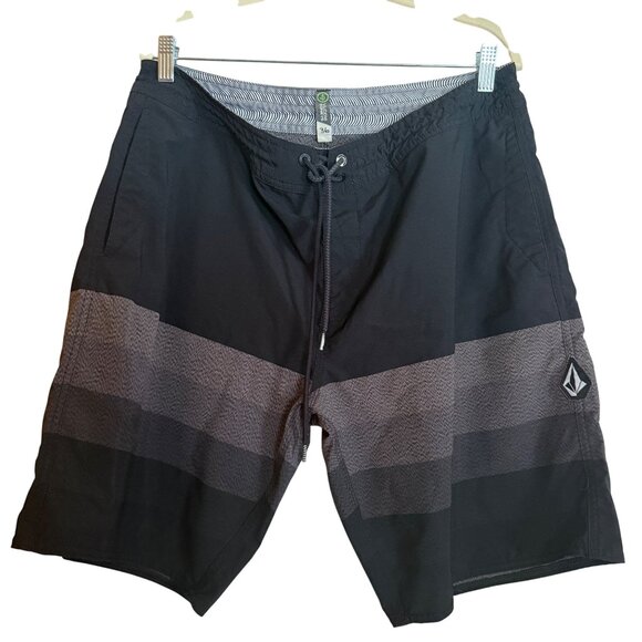 Volcom Other - Volcom Mens Size 36 Black & Gray Striped Board Shorts With Cinch Fly Closure